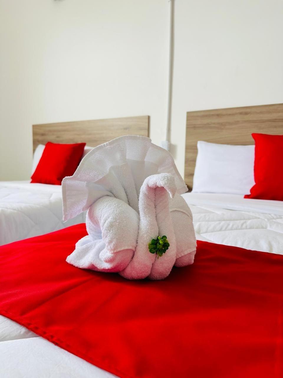 Hotel Plaza Centenario Juan Aldama Екстериор снимка